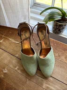 Seychelles Mint Green Suede Ankle-Strap Pumps